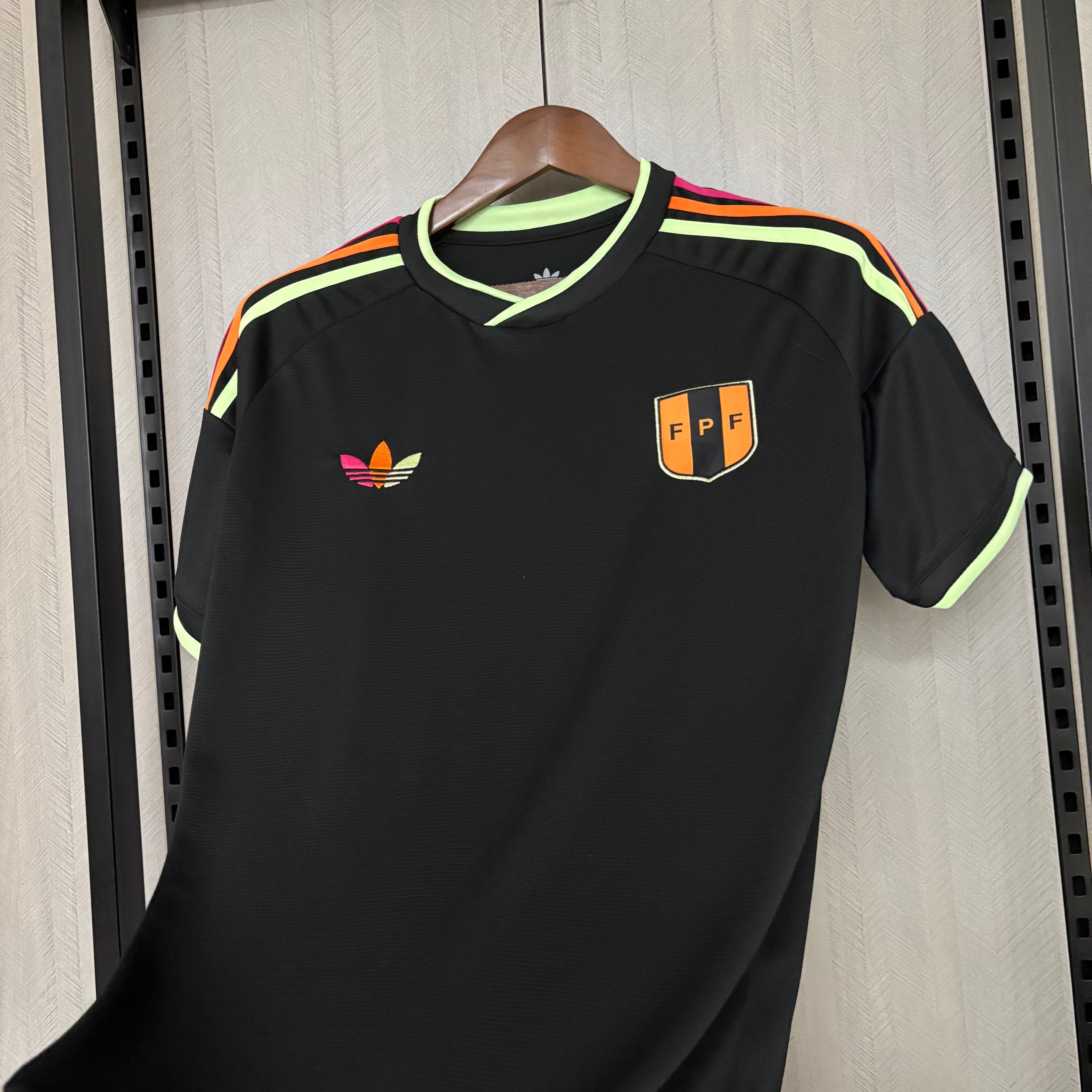 Camiseta Perú Mundial 2026 - Segunda Equipación